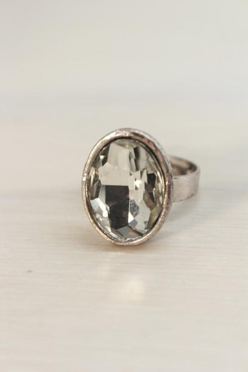 OVAL DIAMOND RING - Simply Special Invercargill